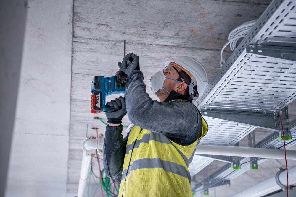 Bosch Combiset 18V-Set met 3 machines: GSR + GWS + GBH + 3x4,0Ah + GAL 18V-40