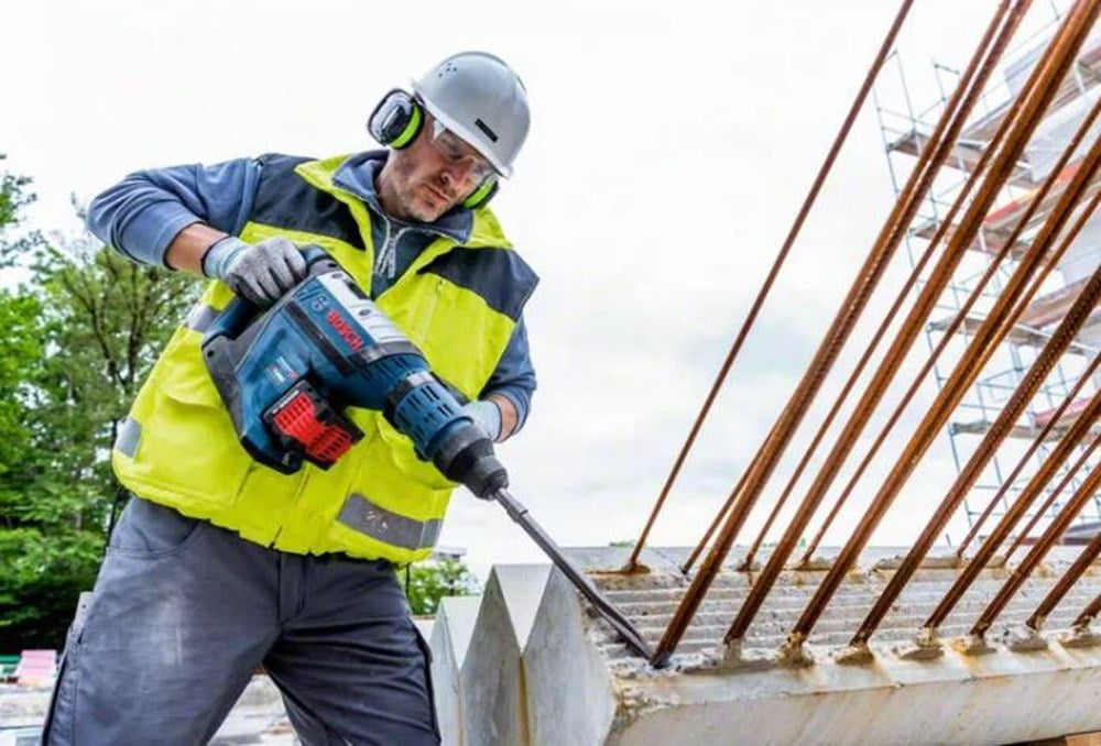 Bosch GBH 18V-45 C Accu boorhamer C&G in Koffer met 2x 12,0Ah accu's - 0611913002