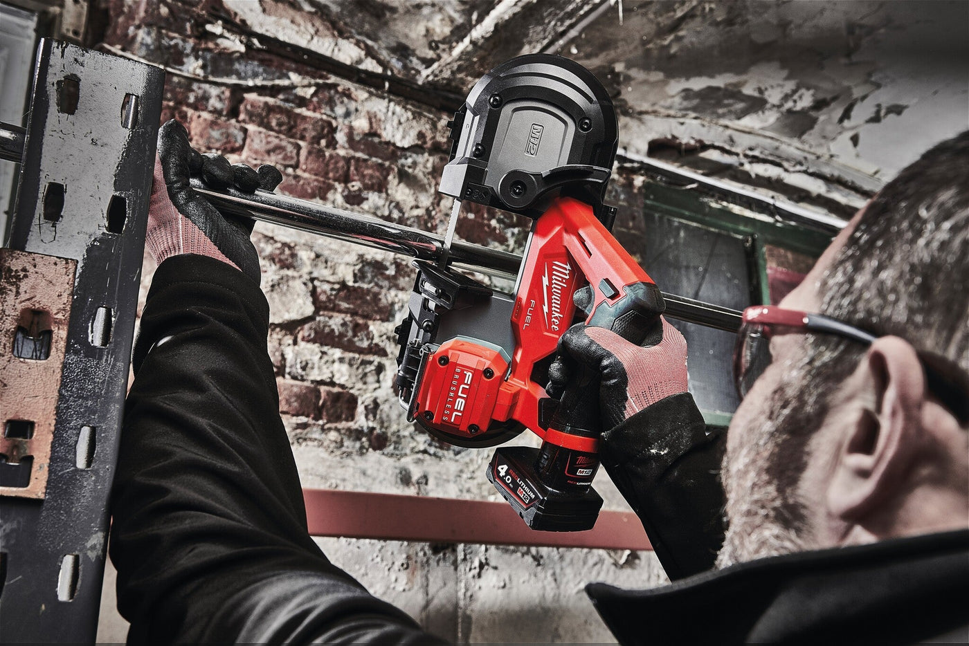 Milwaukee M12 FBS64-402C Subcompacte Bandzaag - 4.0Ah 12V