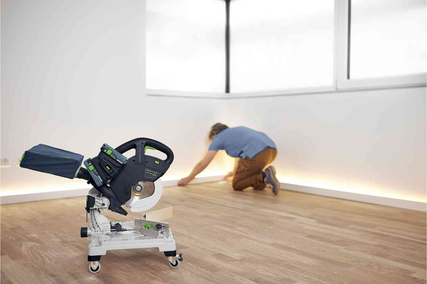 Festool Accu-Plintenzaagmachine SYMC 70 4,0 EBI-Plus - 577464 (accu afkortzaag)